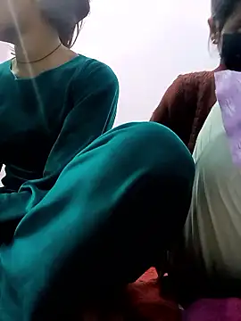 Snapshot of RV_525 chatting on January 14, 2026, 7:47 am RV 525 online show from January 14, 2026, 7:47 am