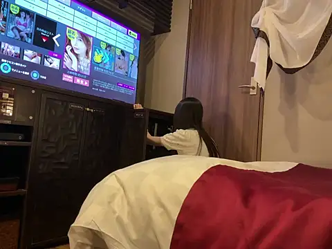 Gokujyo-Namanaka online show from June 10, 2026, 1:54 pm