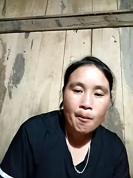 Snapshot of -myaa- chatting on December 14, 2025, 11:15 am -myaa- online show from December 14, 2025, 11:15 am