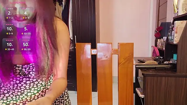 Snapshot of Serena_reinaa chatting on January 10, 2026, 12:18 pm Serena reinaa online show from January 10, 2026, 12:18 pm