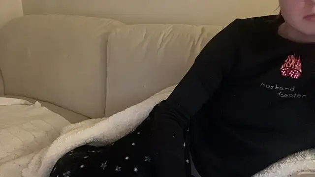 ijustturned18today online show from December 13, 2025, 7:53 pm