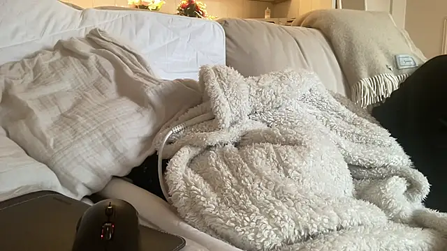 ijustturned18today online show from January 17, 2026, 9:14 am