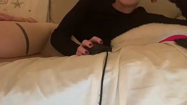 ijustturned18today online show from February 21, 2026, 8:43 pm