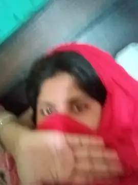 Cuple masti72 online show from June 8, 2026, 3:29 am