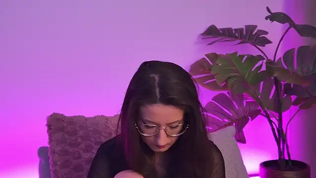 TheaMalekoo online show from April 10, 2026, 7:02 am