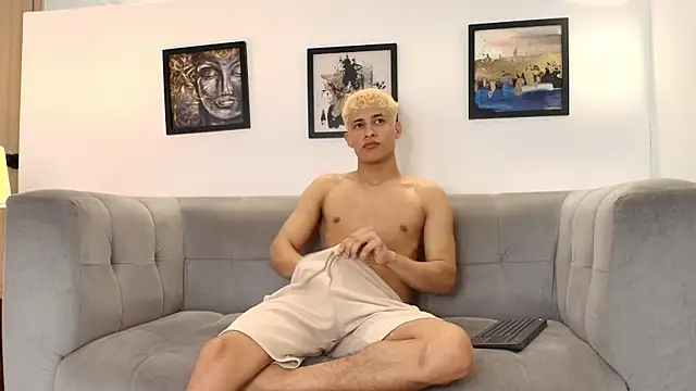 YOUNG GUYS1 online show from March 22, 2026, 7:50 pm