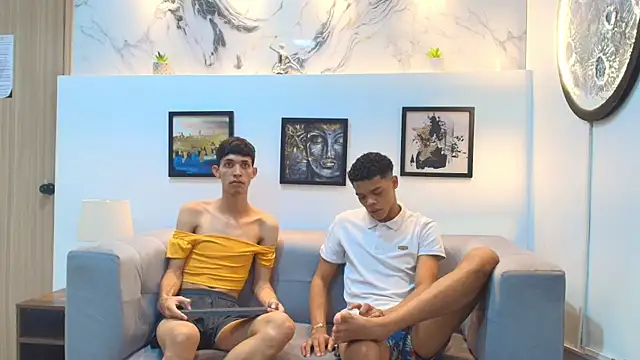 GOOD BOYS1 online show from December 16, 2025, 1:32 am