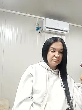 Snapshot of MeganBlueq chatting on January 8, 2026, 11:01 am MeganBlueq online show from January 8, 2026, 11:01 am