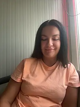 Snapshot of MeganBlueq chatting on July 13, 2026, 12:08 pm MeganBlueq online show from July 13, 2026, 12:08 pm