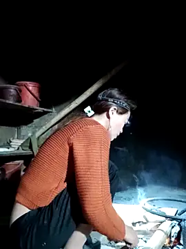 little-effy online show from December 19, 2025, 10:06 pm