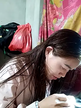 little-effy online show from March 7, 2026, 12:46 pm