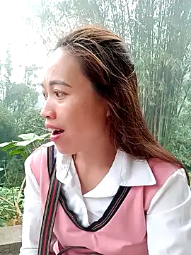 little-effy online show from April 5, 2026, 1:58 am