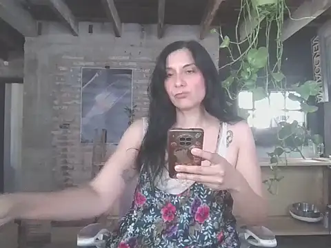 Snapshot of DommeVioleta chatting on June 19, 2026, 8:12 pm DommeVioleta online show from June 19, 2026, 8:12 pm