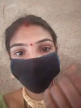 Snapshot of Laxmi9090 chatting on December 18, 2025, 9:26 am Laxmi9090 online show from December 18, 2025, 9:26 am