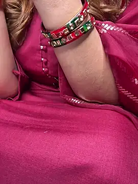 butterflyslay online show from February 4, 2026, 2:17 am