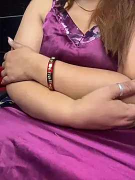 butterflyslay online show from February 8, 2026, 2:59 am