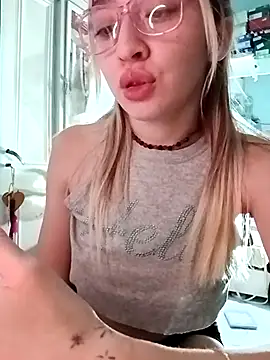 Snapshot of soylulita07 chatting on February 8, 2026, 4:38 am soylulita07 online show from February 8, 2026, 4:38 am