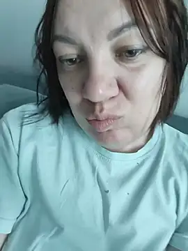 LimonLoveqw online show from August 1, 2026, 8:24 am
