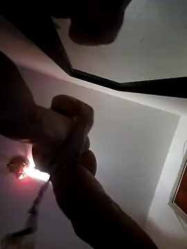 Snapshot of Olivassl22 chatting on February 17, 2026, 6:14 pm Olivassl22 online show from February 17, 2026, 6:14 pm