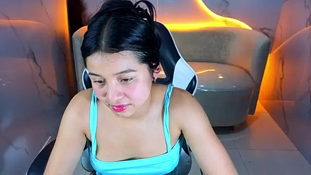 Snapshot of Sofi_Adams_Tx chatting on January 5, 2026, 5:27 pm Sofi Adams Tx online show from January 5, 2026, 5:27 pm