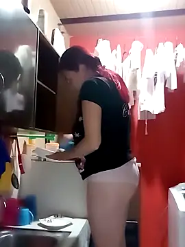 Annelis1 online show from December 16, 2025, 5:51 pm