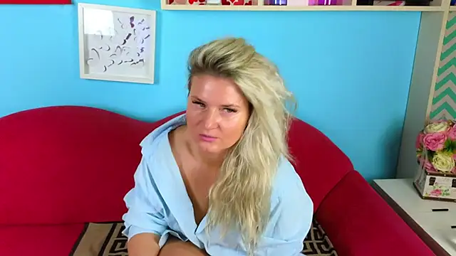 Annie Joya online show from December 16, 2025, 5:34 am