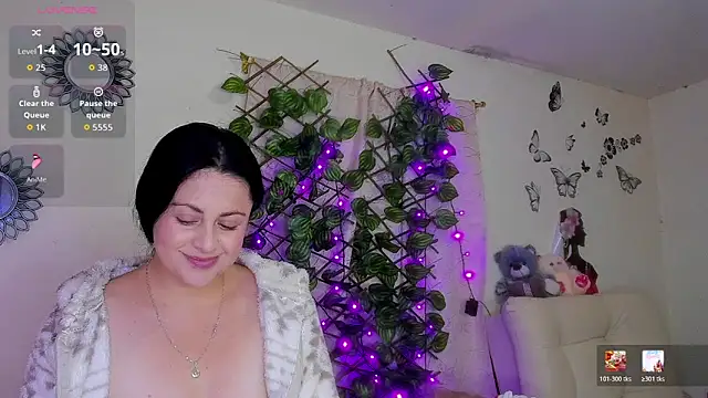 Snapshot of Juli_castillo1 chatting on May 25, 2026, 2:23 pm Juli castillo1 online show from May 25, 2026, 2:23 pm