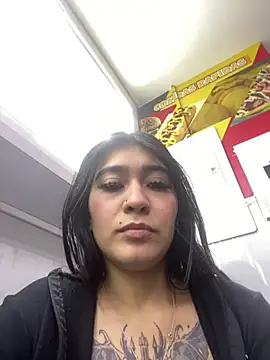 MiaFox 03 online show from April 21, 2026, 4:52 am