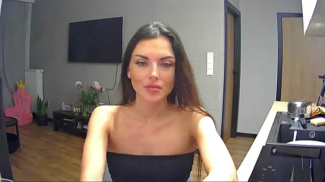 Addisonadore online show from June 21, 2026, 8:44 pm