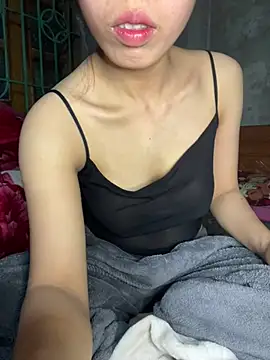 Glass ly online show from January 11, 2026, 11:32 pm