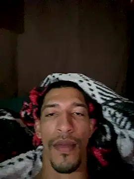 Snapshot of rocchw chatting on December 15, 2025, 2:10 pm rocchw online show from December 15, 2025, 2:10 pm