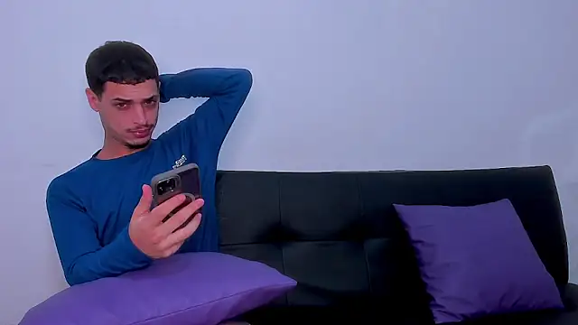 Snapshot of Thebest_Partyx chatting on December 21, 2025, 5:25 am Thebest Partyx online show from December 21, 2025, 5:25 am