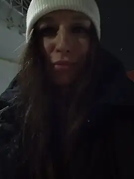 Snapshot of Darina1991 chatting on January 5, 2026, 6:11 pm Darina1991 online show from January 5, 2026, 6:11 pm