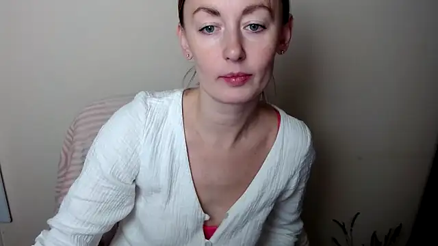 LiaSeass  online show from January 6, 2026, 8:18 am