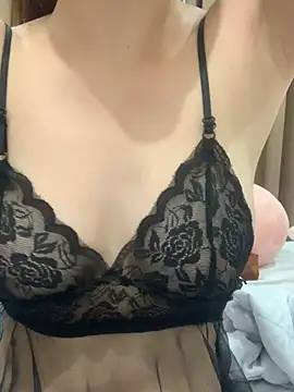 -Bibi-18 online show from August 2, 2026, 8:57 am