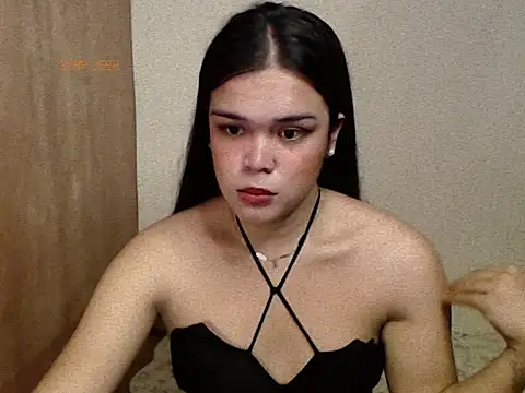 Snapshot of stripyapril chatting on June 2, 2026, 9:33 am stripyapril online show from June 2, 2026, 9:33 am