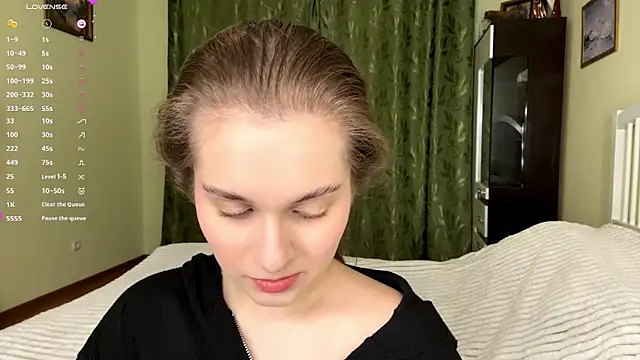 Snapshot of MiaBlanko chatting on December 18, 2025, 7:25 am MiaBlanko online show from December 18, 2025, 7:25 am