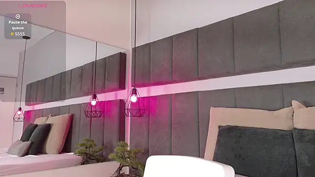 Snapshot of luna_blannco chatting on January 8, 2026, 1:02 pm luna blannco online show from January 8, 2026, 1:02 pm