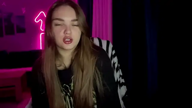 Ginnyinjeans online show from January 17, 2026, 6:55 pm