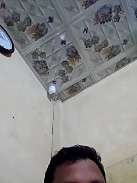 Snapshot of SHARIF12123 chatting on December 20, 2025, 1:29 pm SHARIF12123 online show from December 20, 2025, 1:29 pm