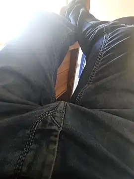 Snapshot of SHARIF12123 chatting on February 18, 2026, 8:32 am SHARIF12123 online show from February 18, 2026, 8:32 am