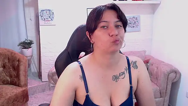 Snapshot of amanda_rousee chatting on March 5, 2026, 3:13 am amanda rousee online show from March 5, 2026, 3:13 am