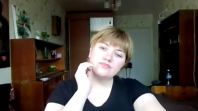 swett girll online show from March 27, 2026, 1:33 pm