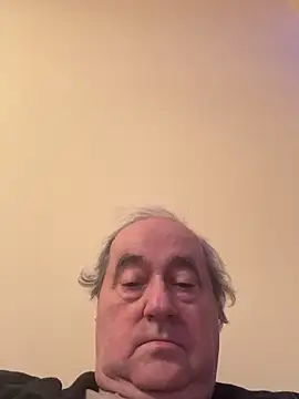 Snapshot of csikar chatting on February 9, 2026, 6:12 pm csikar online show from February 9, 2026, 6:12 pm