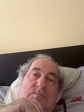 Snapshot of csikar chatting on February 18, 2026, 10:44 am csikar online show from February 18, 2026, 10:44 am