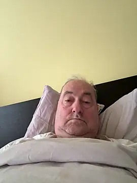 csikar online show from April 15, 2026, 5:47 am