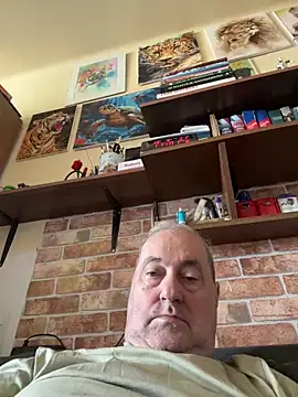 csikar online show from April 18, 2026, 9:02 am