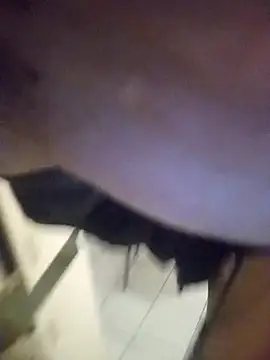 JoyesexyBM online show from April 4, 2026, 4:11 am