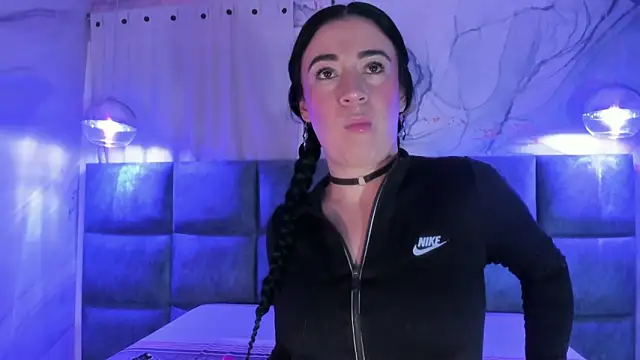 Victoria01  online show from February 6, 2026, 3:11 am