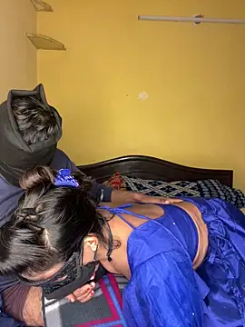 HOT-CUPAL22 online show from December 15, 2025, 4:39 am